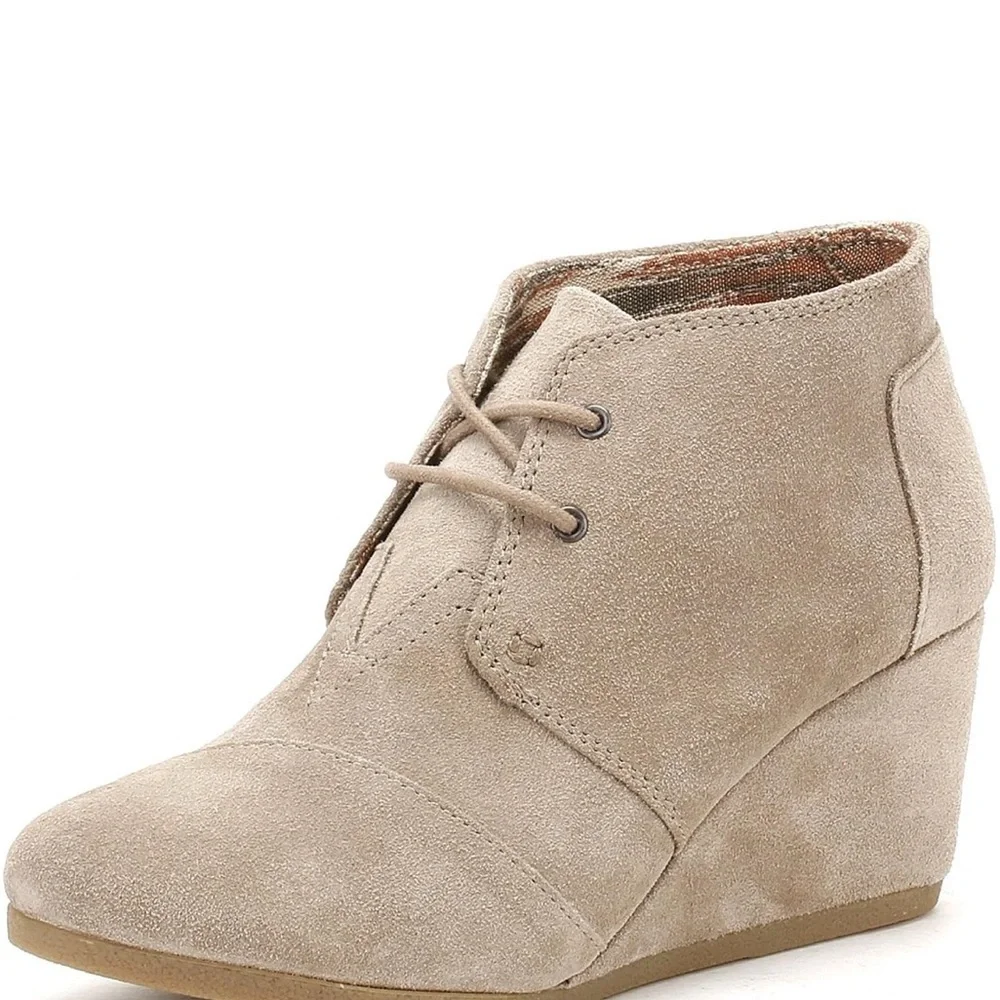Toms desert wedge